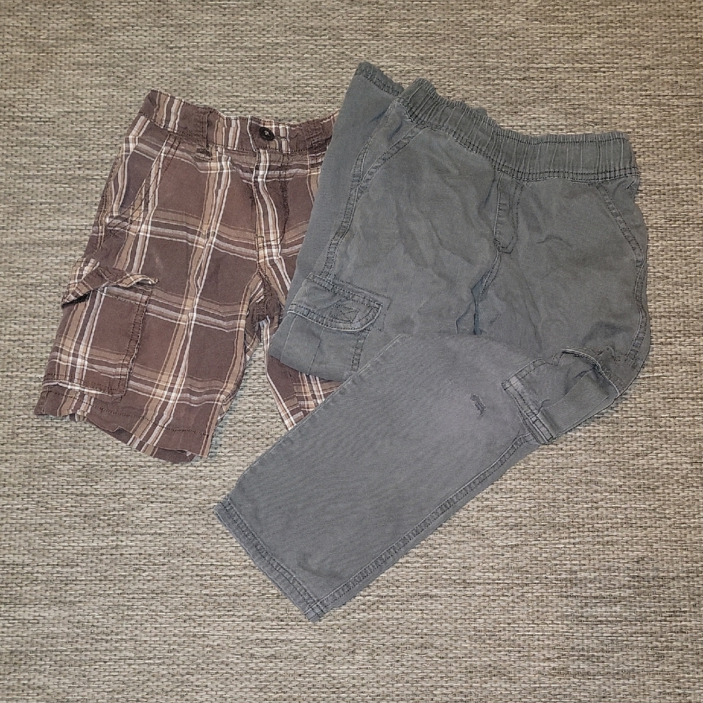 5/$25 Old Navy Brown Plaid Shorts and Place Gray Pants Size 6
